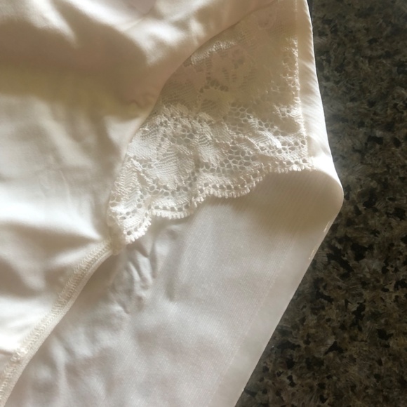 NWT Never opened Chico’s panties x2 black and Ivory size large - Picture 4 of 12